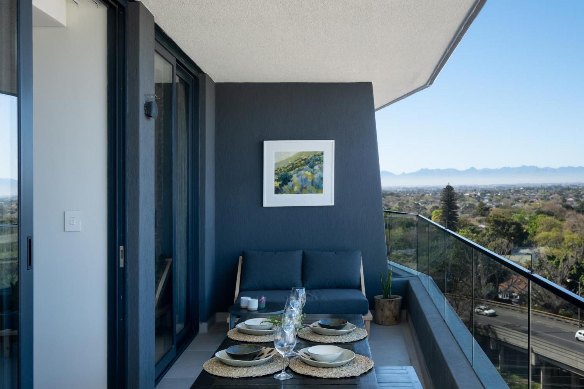 Newlands Peak Luxury Apartment *